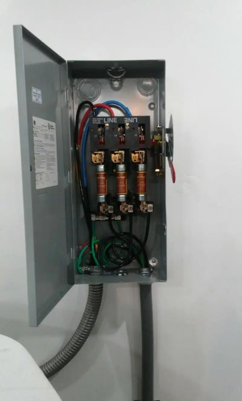 Three-phase disconnect switch installed for Smoke Detector Installation in Brandermill